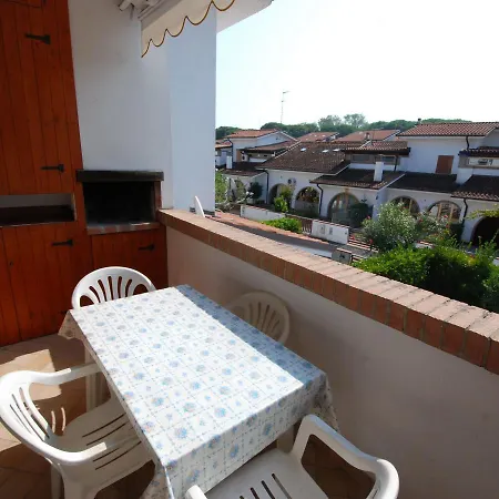 Appartamento Lecci-2 By Interhome *